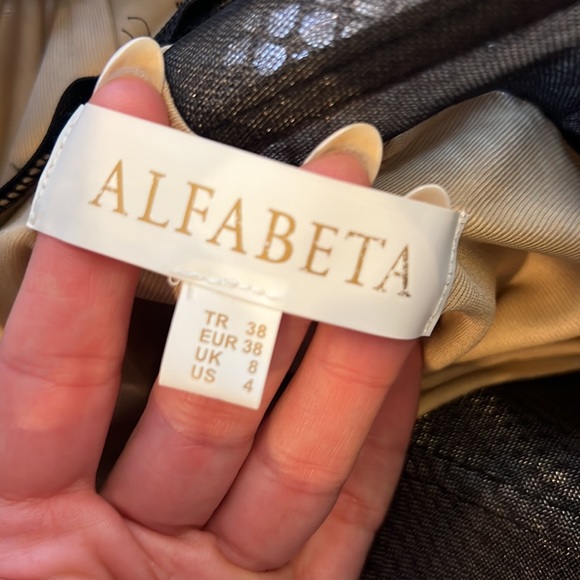 Alfabeta black gown, - Picture 9 of 9